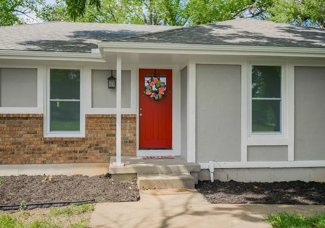 Homes for sale in Peculiar, MO | 7910 E 233rd St, Peculiar, MO 64078 | MLS# 2624414