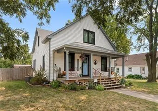 Photo 2 of Single family home for sale at 507 S West St, Concordia, MO 64020 | MLS# 2624438 | Listing updated on 2026-09-12