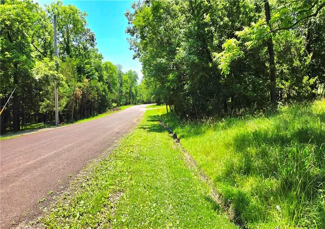 5th image of 1 Shady Hollow Dr, Linn Valley, KS 66040 | MLS# 2624453