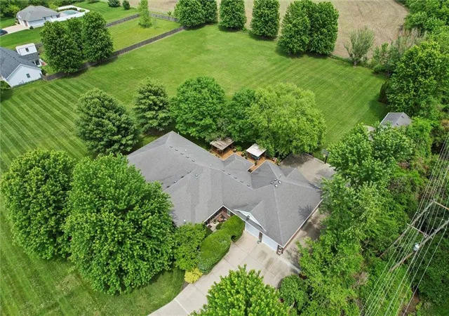 Homes for sale in Excelsior Springs, MO | 1601 Lynn Rd, Excelsior Springs, MO 64024 | MLS# 2624475