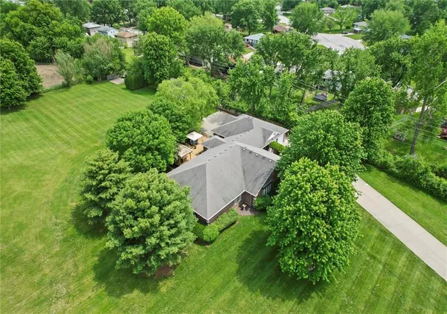 Homes for sale in Excelsior Springs, MO | 1601 Lynn Rd, Excelsior Springs, MO 64024 | MLS# 2624475