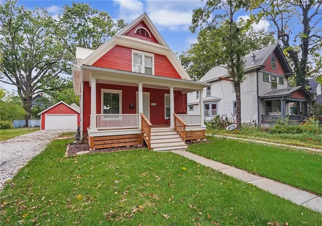 Photo 1 of Single family home for sale at 1521 Rhode Is St, Lawrence, KS 66044 | MLS# 2624477 | Listing updated on 2026-10-17