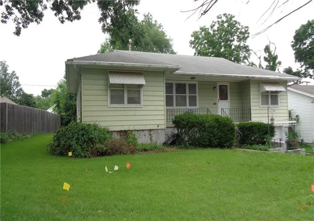 Homes for sale in Warrensburg, MO | 305 S Mitchell St, Warrensburg, MO 64093 | MLS# 2624525