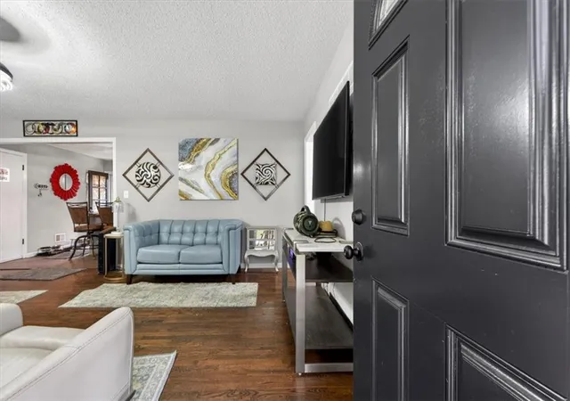 Photo 4 of Single family home for sale at 9504 Bennington Ave, Kansas City, MO 64134 | MLS# 2624530 | Listing updated on 2026-06-18