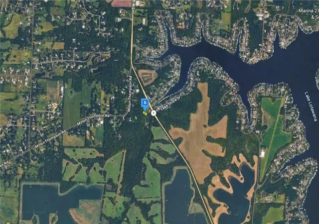 4th image of 98 Lake Shore Dr, Lake Lotawana, MO 64086 | MLS# 2624536