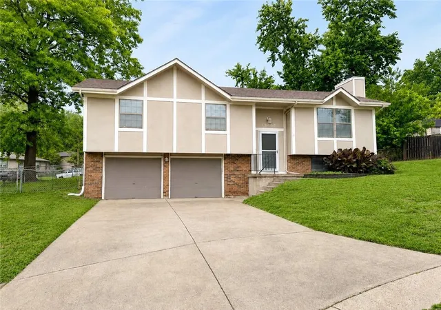 1st image of 19208 E 12th Street North Ct, Independence, MO 64056 | MLS# 2624588