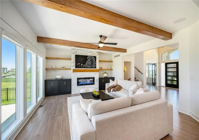 Photo 3 of Single family home for sale at 3133 Sw Summit View Trl, Lees Summit, MO 64082 | MLS# 2624607 | Listing updated on 2026-10-05