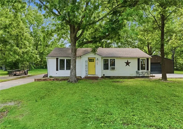 Homes for sale in Archie, MO | 203 S Ohio St, Archie, MO 64725 | MLS# 2624615