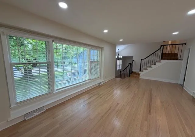 3rd image of 107 W 104Th St, Kansas City, MO 64114 | MLS# 2624618