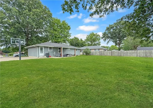 Homes for sale in Higginsville, MO | 2005 Cypress St, Higginsville, MO 64037 | MLS# 2624647