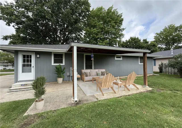 Homes for sale in Higginsville, MO | 2005 Cypress St, Higginsville, MO 64037 | MLS# 2624647
