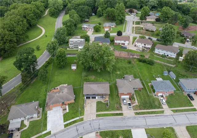 Homes for sale in Saint Joseph, MO | 1905 Rosewood Ter, Saint Joseph, MO 64503 | MLS# 2624669