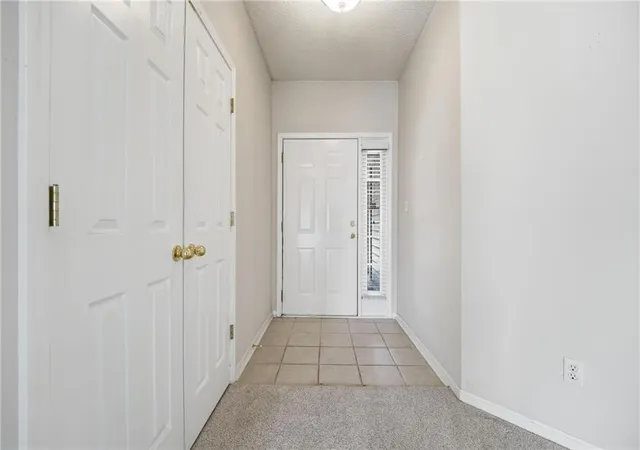 Photo 3 of Sale Pending at 1604 Se Dalton Dr, Lee's Summit, MO 64081 | MLS# 2624674 | Listing updated on 2026-09-02