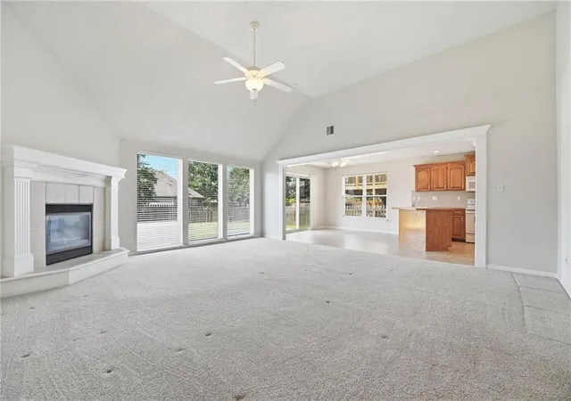 Photo 3 of Sale Pending at 1604 SE Dalton Dr, Lee's Summit, MO 64081 | MLS# 2624674 | Listing updated on 2026-09-02