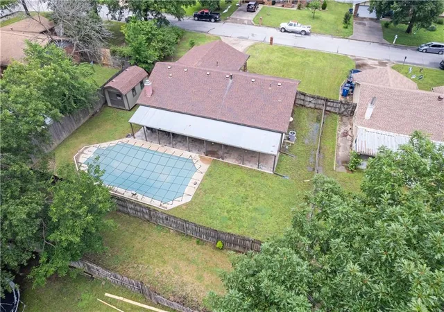 45th image of 3309 W 2nd St, Coffeyville, KS 67337 | MLS# 2624679