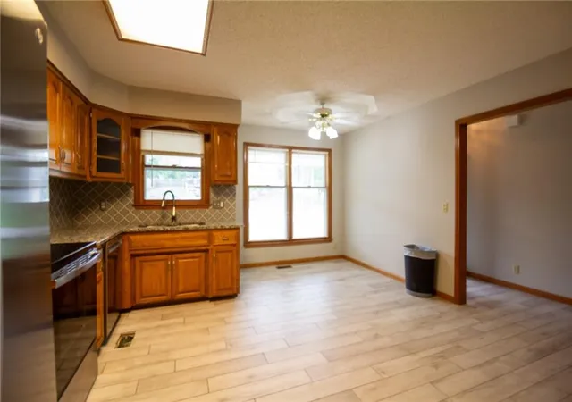 Photo 5 of Single family home for sale at 1213 Milwaukee St, Excelsior Springs, MO 64024 | MLS# 2624690 | Listing updated on 2026-09-02