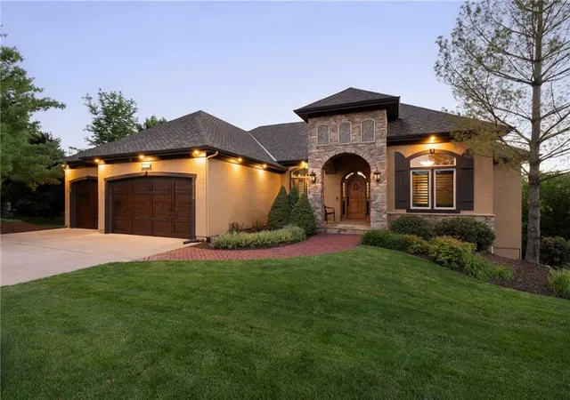 4th image of 11520 S Carbondale St, Olathe, KS 66061 | MLS# 2624706