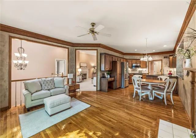 4th image of 8801 W 142Nd St, Overland Park, KS 66221 | MLS# 2624739