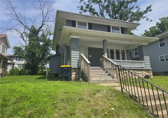 Homes for sale in Kansas City, MO | 5341 Wayne Ave, Kansas City, MO 64110 | MLS# 2624742