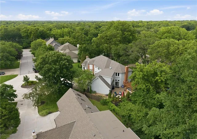 Homes for sale in Prairie Village, KS | 7505 El Monte Cir, Prairie Village, KS 66208 | MLS# 2624743