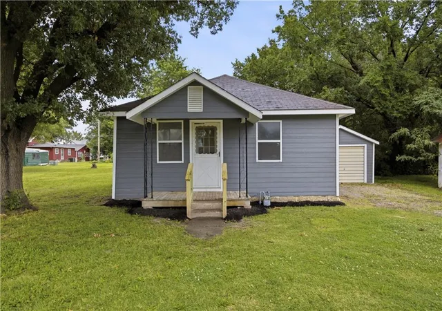 5th image of 914 N 11Th St, Neodesha, KS 66757 | MLS# 2624745