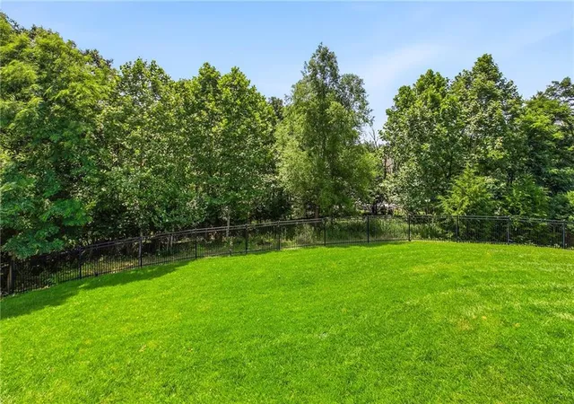 2nd image of 7511 N Gower Ave, Kansas City, MO 64151 | MLS# 2624748