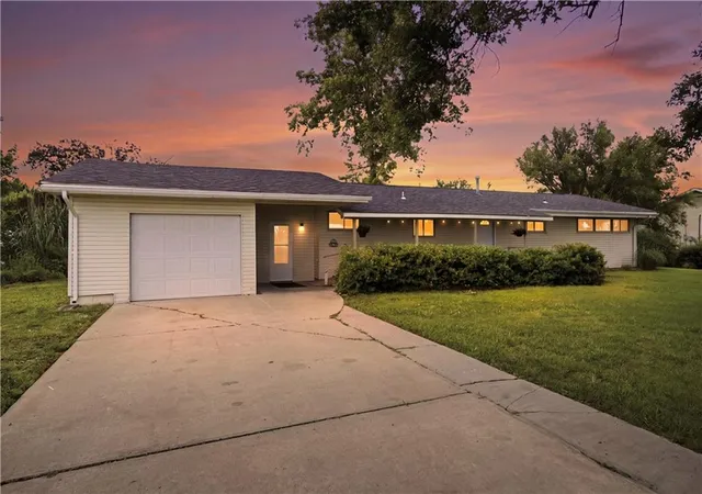 1st image of 1116 N 3rd St, Fredonia, KS 66736 | MLS# 2624754