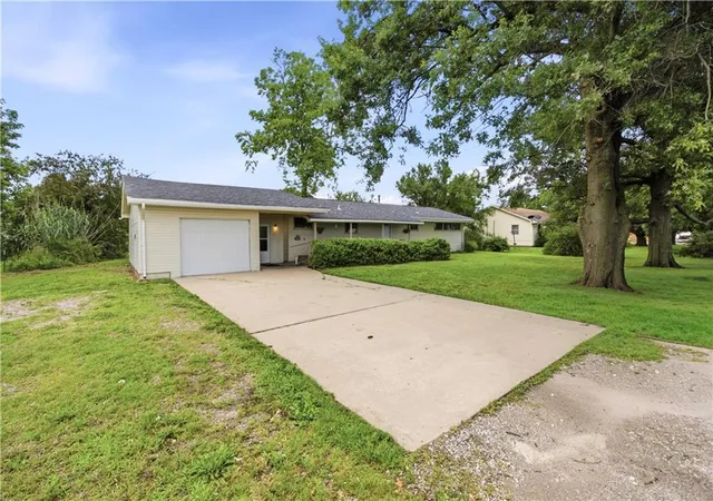 2nd image of 1116 N 3rd St, Fredonia, KS 66736 | MLS# 2624754
