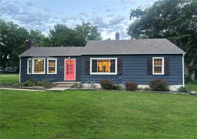 Homes for sale in Grandview, MO | 13811 Belmont Ave, Grandview, MO 64030 | MLS# 2624773