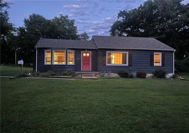 Homes for sale in Grandview, MO | 13811 Belmont Ave, Grandview, MO 64030 | MLS# 2624773