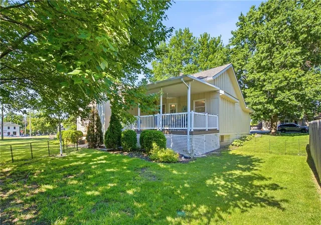 39th image of 15015 Broadmoor St, Overland Park, KS 66223 | MLS# 2624821