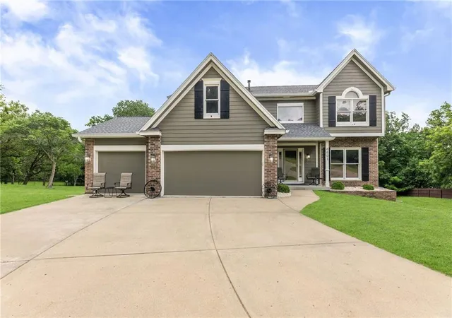 Photo 1 of Single family home for sale at 6601 Nw Evans Ave, Kansas City, MO 64151 | MLS# 2624828 | Listing updated on 2026-07-16