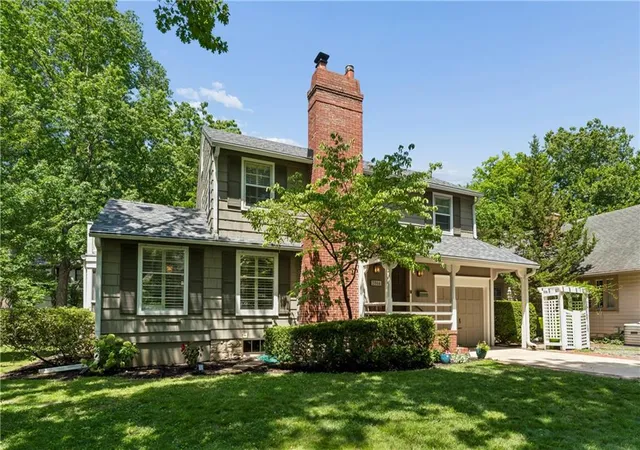 1st image of 2004 W 50th St, Westwood Hills, KS 66205 | MLS# 2624829