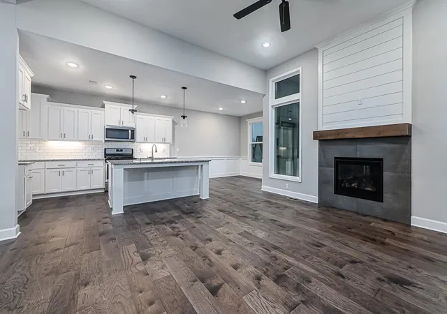 Photo 2 of Single family home for sale at 15601 Austin Ct, Basehor, KS 66007 | MLS# 2624866 | Listing updated on 2026-10-01