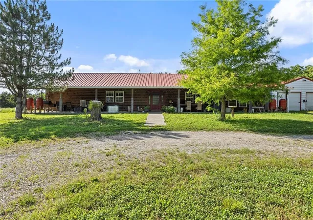 Homes for sale in Fort Scott, KS | 644 170Th St, Fort Scott, KS 66701 | MLS# 2624877