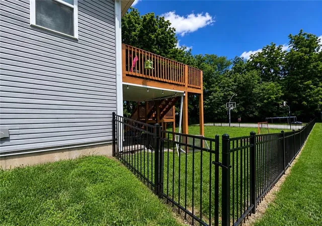 Photo 4 of Single family home for sale at 4707 Brookstone Dr, St Joseph, MO 64507 | MLS# 2624884 | Listing updated on 2026-09-15