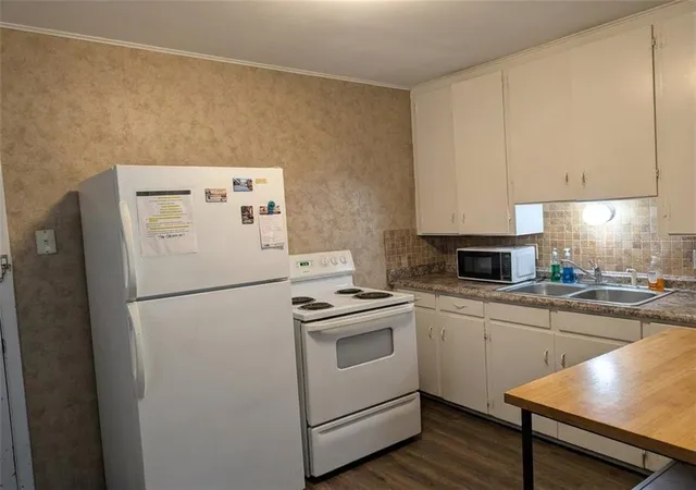 3rd image of 1618 S Appleton Ave, Independence, MO 64052 | MLS# 2624897