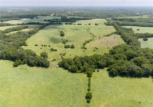 Homes for sale in Mc Louth, KS | Wild Horse Rd, Mc Louth, KS 66054 | MLS# 2624898