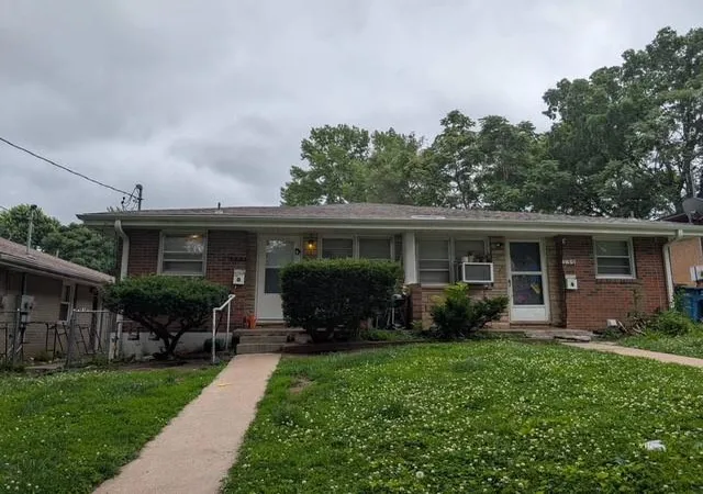 1st image of 137 S Fuller St, Independence, MO 64050 | MLS# 2624905