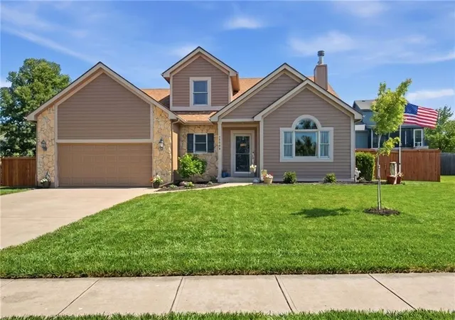2nd image of 29900 W 184th St, Gardner, KS 66030 | MLS# 2624908