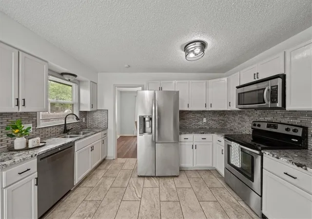 Homes for sale in Blue Springs, MO | 901 Nw Springwood Dr, Blue Springs, MO 64015 | MLS# 2624955