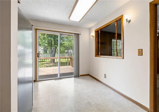Homes for sale in Shawnee, KS | 4826 Stearns Ln, Shawnee, KS 66203 | MLS# 2624961