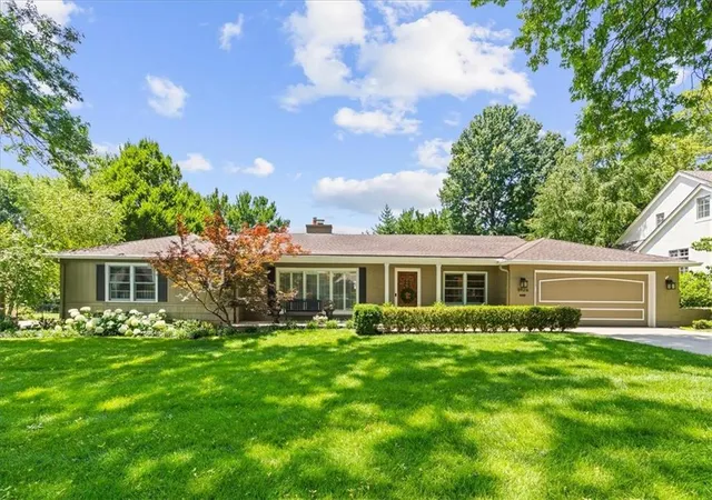 1st image of 5926 Howe Dr, Fairway, KS 66205 | MLS# 2624969