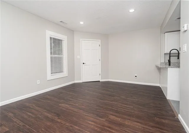 5th image of 911 Ohio St, Lawrence, KS 66044 | MLS# 2624976