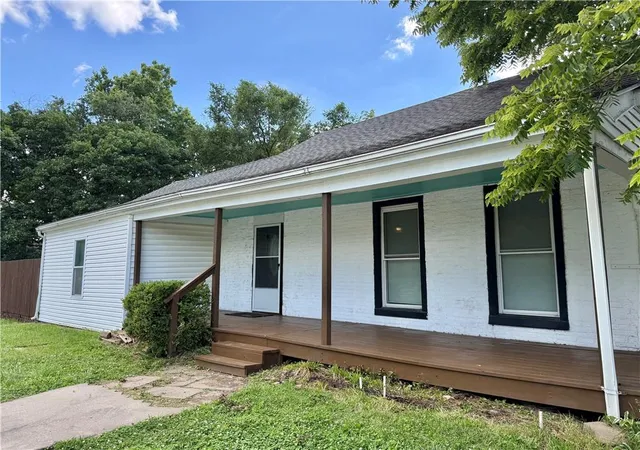 2nd image of 1000 4th St, Platte City, MO 64079 | MLS# 2624991