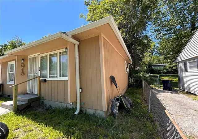 Photo 4 of Single family home for sale at 3716 Mersington Ave, Kansas City, MO 64128 | MLS# 2624998 | Listing updated on 2026-06-09
