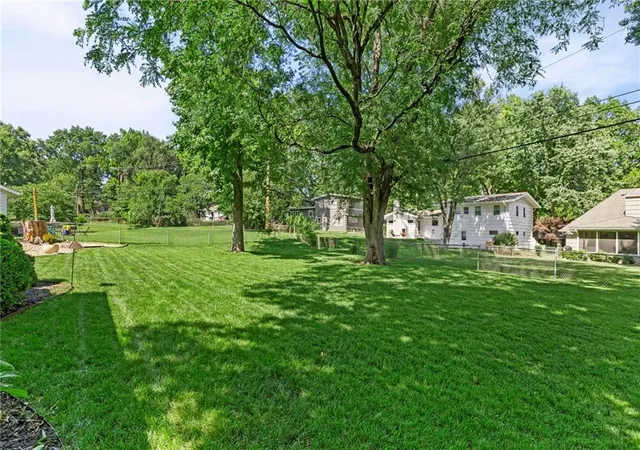 Homes for sale in Prairie Village, KS | 7729 Windsor St, Prairie Village, KS 66208 | MLS# 2625005