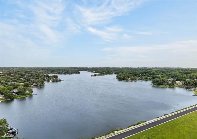 Homes for sale in Weatherby Lake, MO | 7608 Nw Roberts Rd, Weatherby Lake, MO 64152 | MLS# 2625012