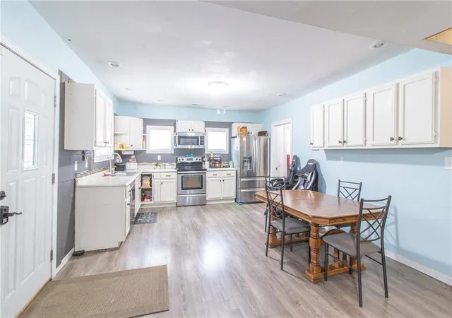 2nd image of 501 E 13th St, Sedalia, MO 65301 | MLS# 2625021