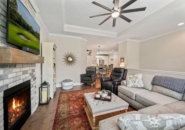 Photo 2 of Sale Pending at 716 E 110th Terrace, Kansas City, MO 64131 | MLS# 2625022 | Listing updated on 2026-09-01